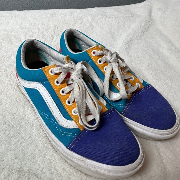 Women’s vans - Picture 1 of 7